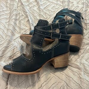 Freebird by Steven Black Cutout Peep-Toe Heeled Sandals